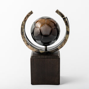 Dabai draudzīgu materiālu balva_Futbola kauss_Futbola federācijas gada balva_Individuāla dizaina trofeja_Awards and Medal Studio_3