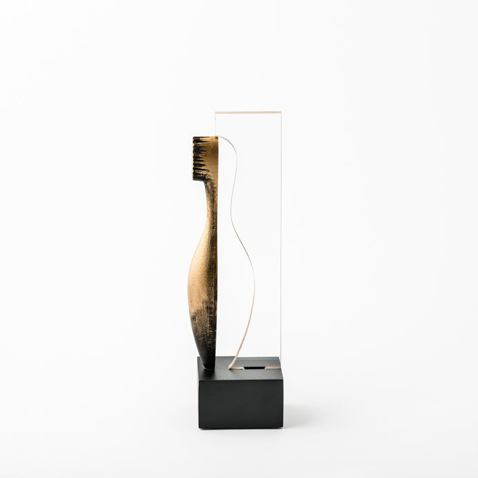 Apbalvojums Zelta zobu birste_3D balva_Awards and Medal Studio