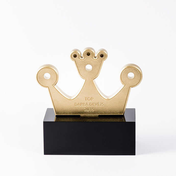 Moderna stila balva_zelta balva_3D frēzēšana_Awards and Medal Studio_1