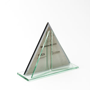 Unikāla stikla metāla balva ar gravējumiem_Stikla klasiska balva_balvas pēc pasūtījuma_Awards and Medal Studio_1